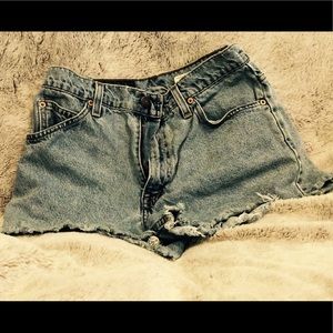 Levi & Strauss Co. shorts